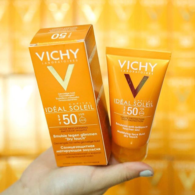 kem-chống-nắng-Vichy